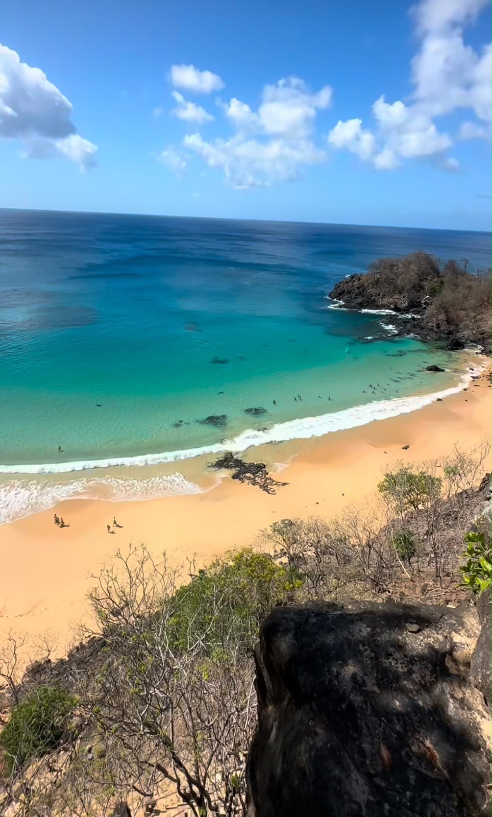 Baía do Sancho: por que essa praia já foi eleita a mais bonita do mundo