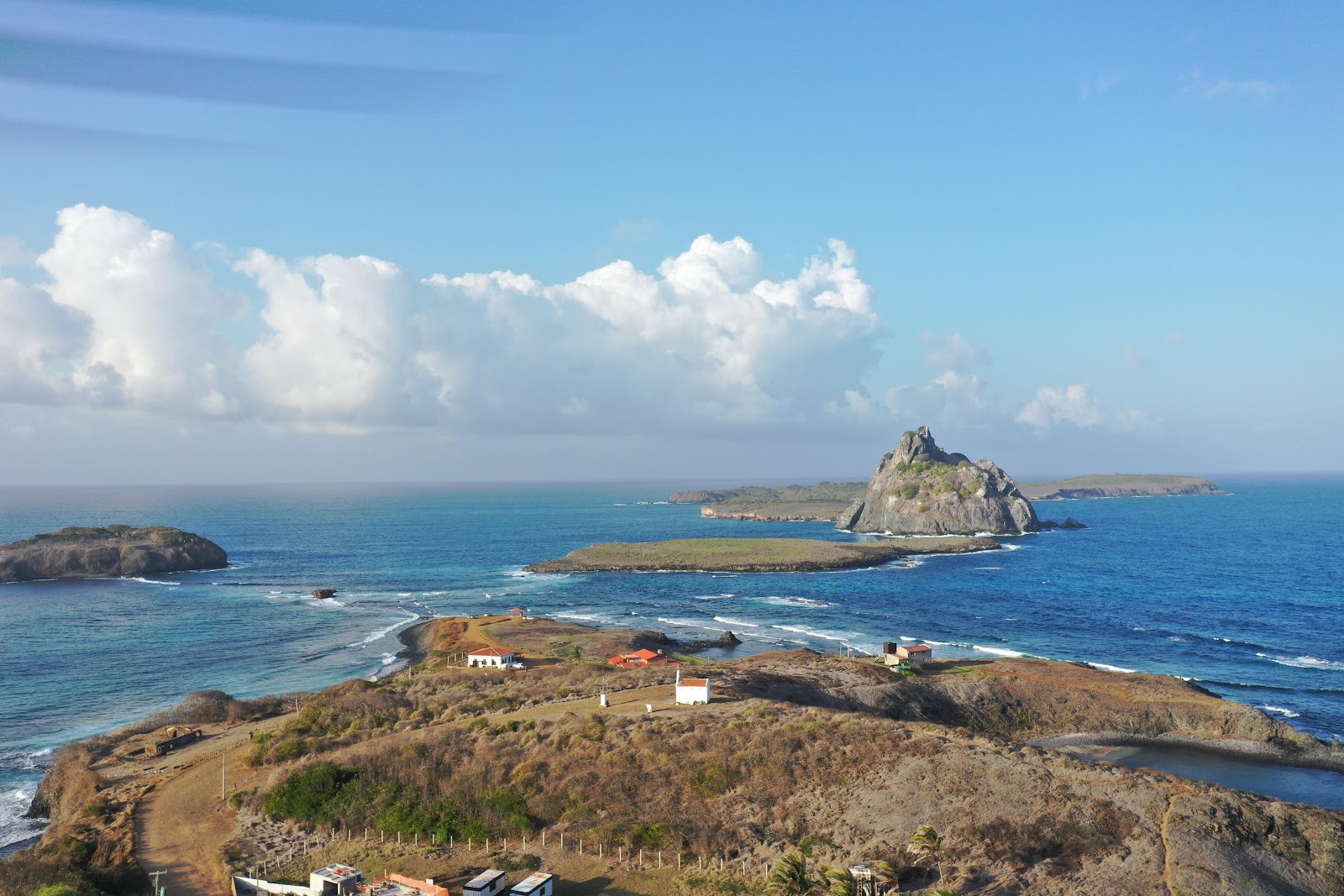 Onde fica Fernando de Noronha? Saiba como chegar à ilha